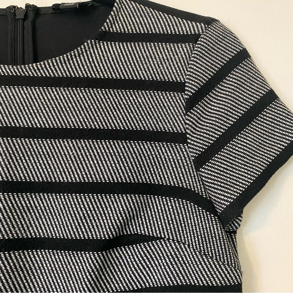 Ann Taylor striped shift dress short sleeve black white petite - Picture 3 of 7